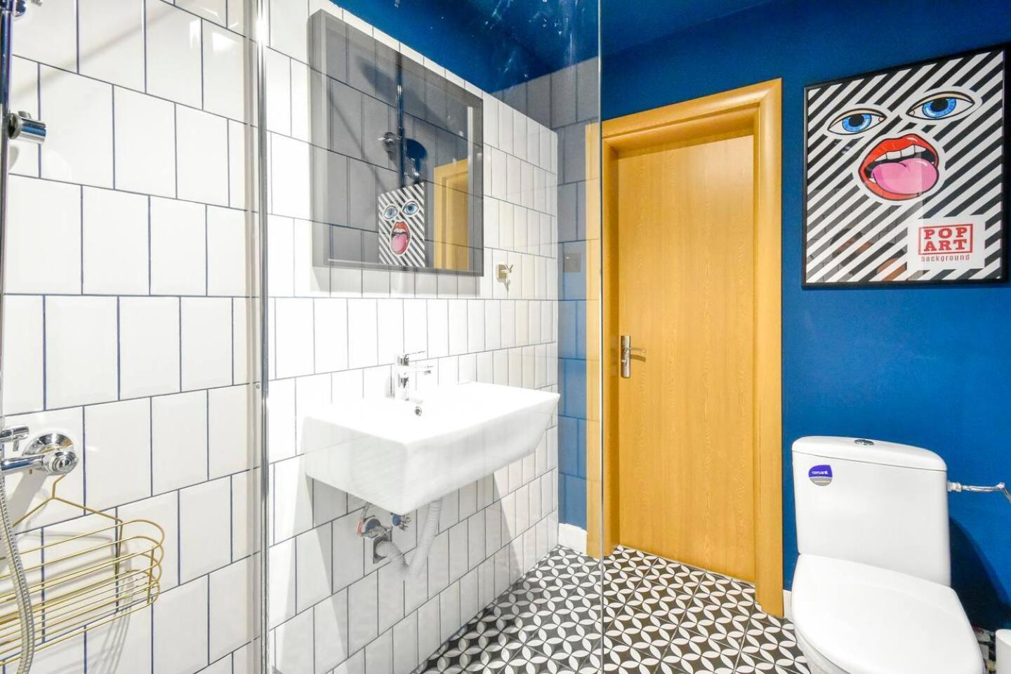 Super Fresh! 3Bdr Apartment In Sofia Center'S Artistic Area Sófia Exterior foto